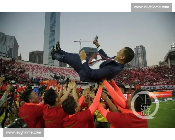 冠军到手铸就荣耀时刻见证拼搏终成王者之路团队信念与热血梦想绽放